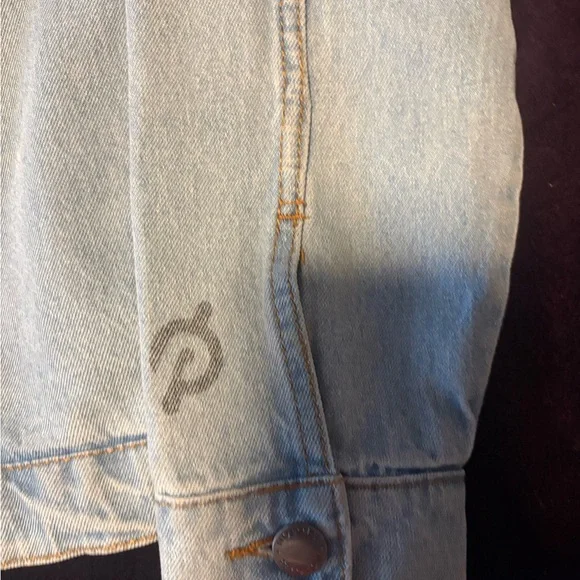 Peloton Women's Light Blue Jean Jacket NWOT host pick - Picture 4 of 8